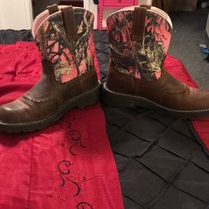 Ariat Ladies Pink Camo FatBaby Boots